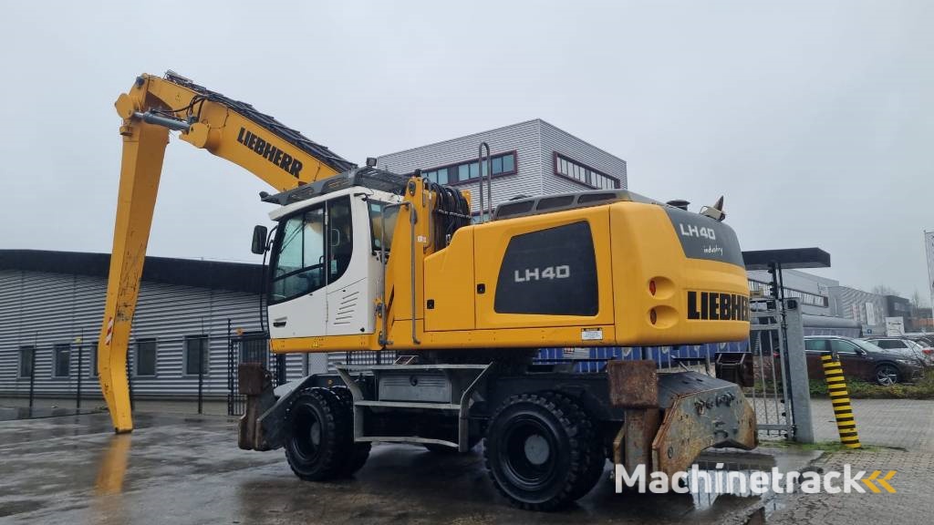 Liebherr LH 40 M