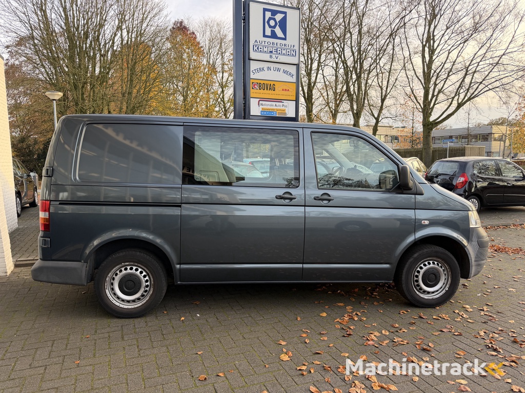 Volkswagen Transporter 2.5 TDI 300 Trendline DC Dubbele cabine / Marge / Airco / Trekhaak / Carplay / Nwe APK