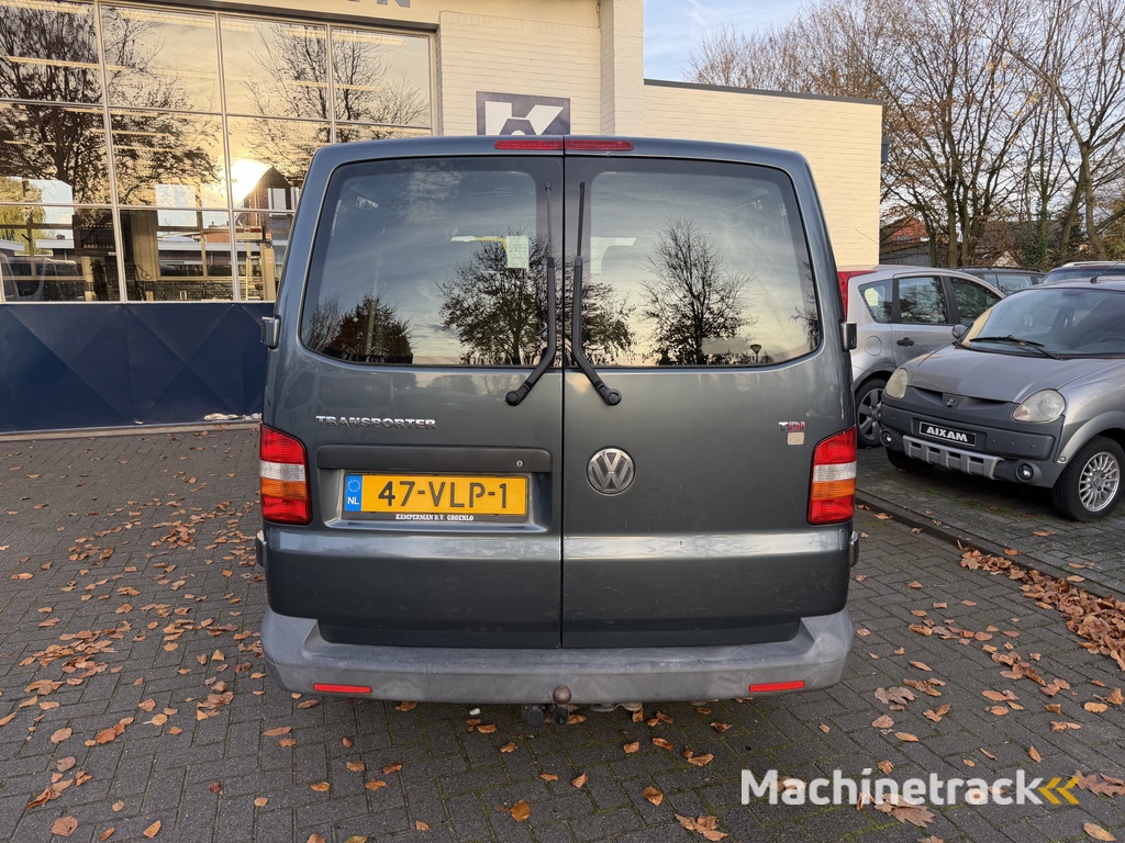 Volkswagen Transporter 2.5 TDI 300 Trendline DC Dubbele cabine / Marge / Airco / Trekhaak / Carplay / Nwe APK