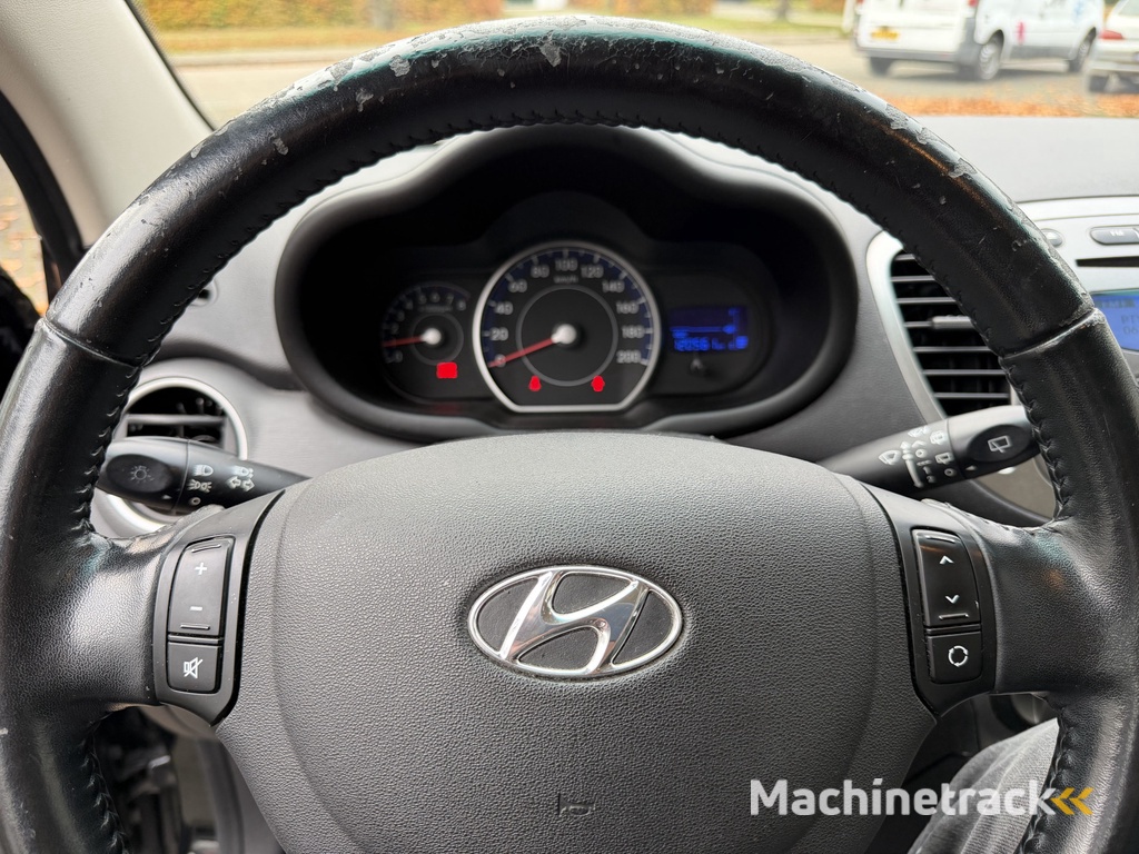 Hyundai i10 1.1 i-Drive Cool Airco / Trekhaak / Stoelverwarming / Nieuwe APK