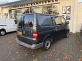 Minituur van Volkswagen Transporter 2.5 TDI 300 Trendline DC Dubbele cabine / Marge / Airco / Trekhaak / Carplay / Nwe APK