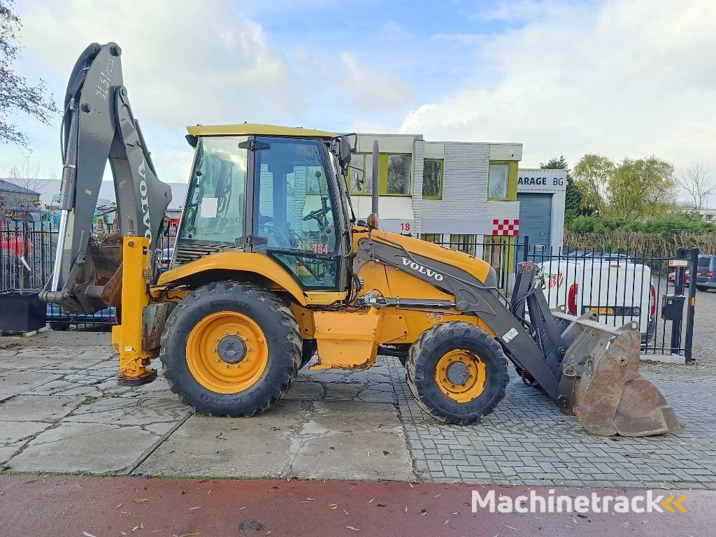 Volvo BL 61 + graaflaad combinatie backhoe loader lader