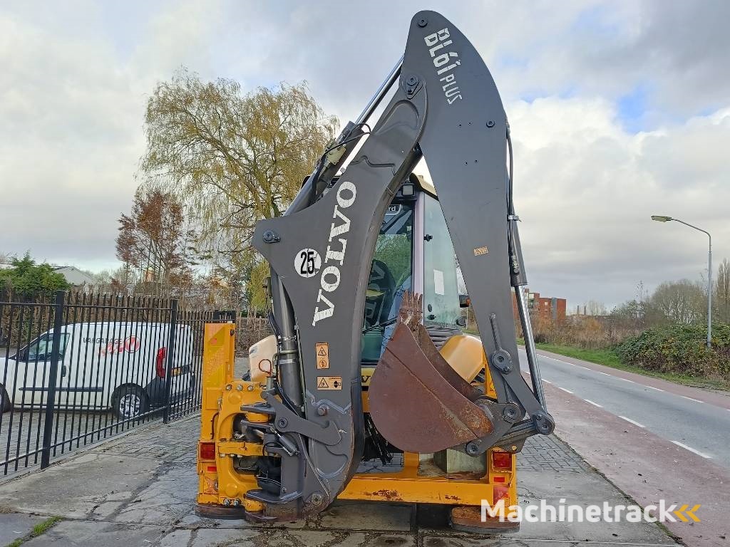 Volvo BL 61 + graaflaad combinatie backhoe loader lader