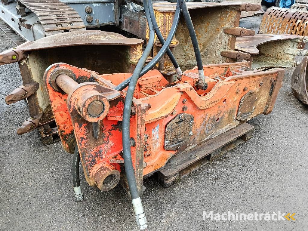 NPK E 210 GH9 hamer hammer hydraulic 18-25 ton 2000