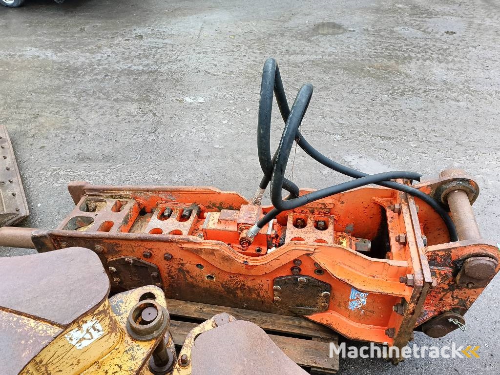 NPK E 210 GH9 hamer hammer hydraulic 18-25 ton 2000