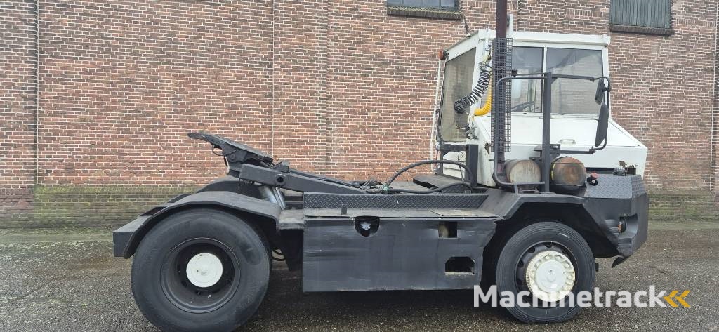 Terberg trt89 4x4 terminal trekker tractor port truck