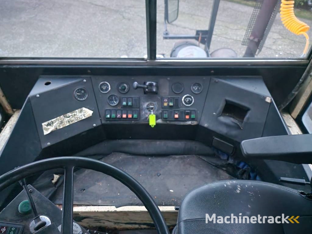 Terberg trt89 4x4 terminal trekker tractor port truck