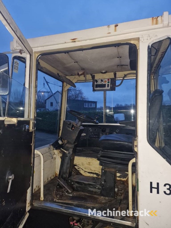 Terberg trt89 4x4 terminal trekker tractor port truck