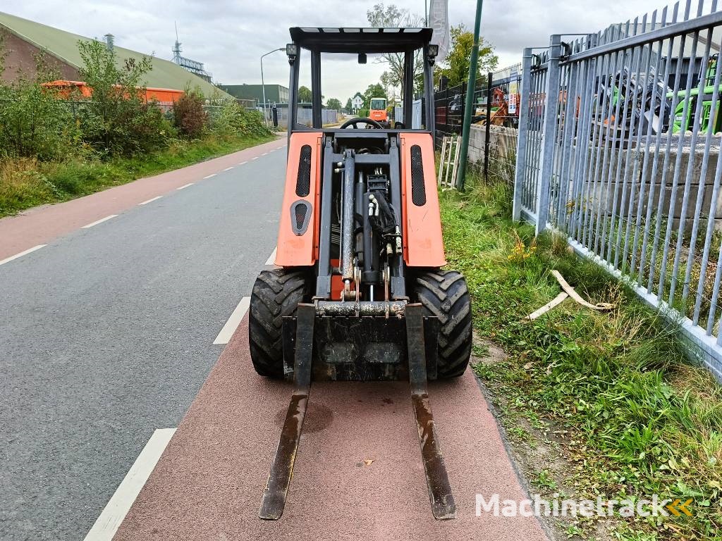 Cast 33 TLS minishovel mini loader giant avant 1400kg