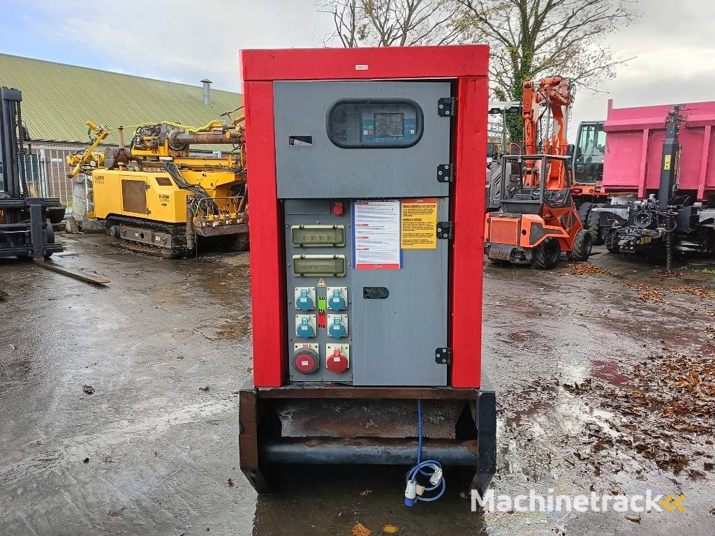 Sdmo R220 C3 220 kva generator aggregaat 380V