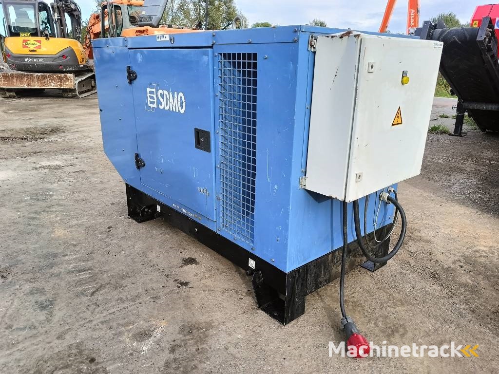 Sdmo J 44 K 44kva 64 A 35 kw generator aggregaat silent