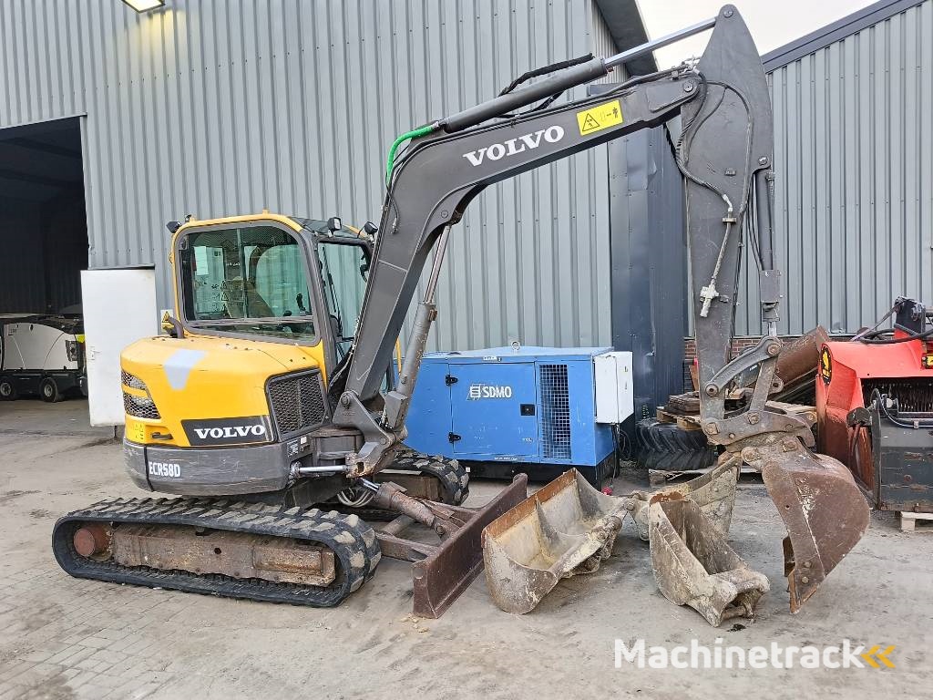 Volvo ECR 58 D rups graafmachine tracked excavator bagge