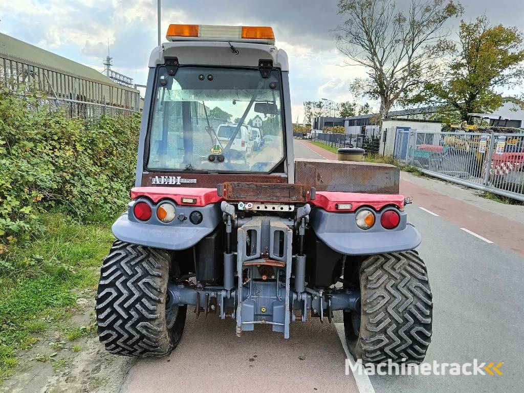 Aebi TT280 werktuigdrager maaier laag zwaartepunt