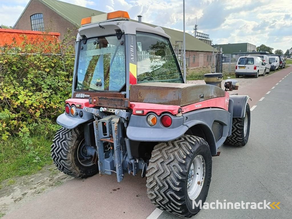 Aebi TT280 werktuigdrager maaier laag zwaartepunt