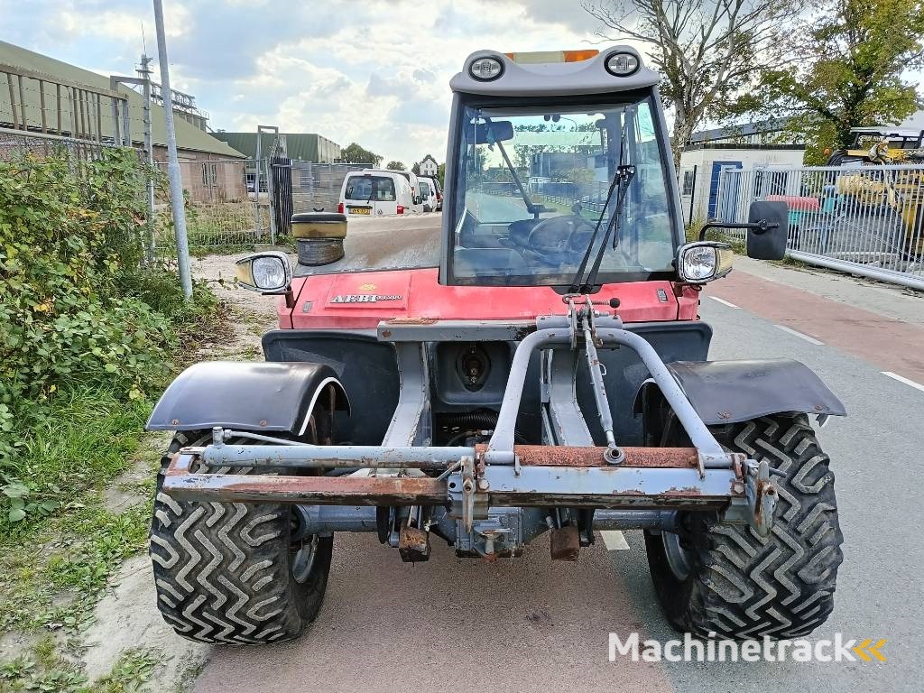 Aebi TT280 werktuigdrager maaier laag zwaartepunt