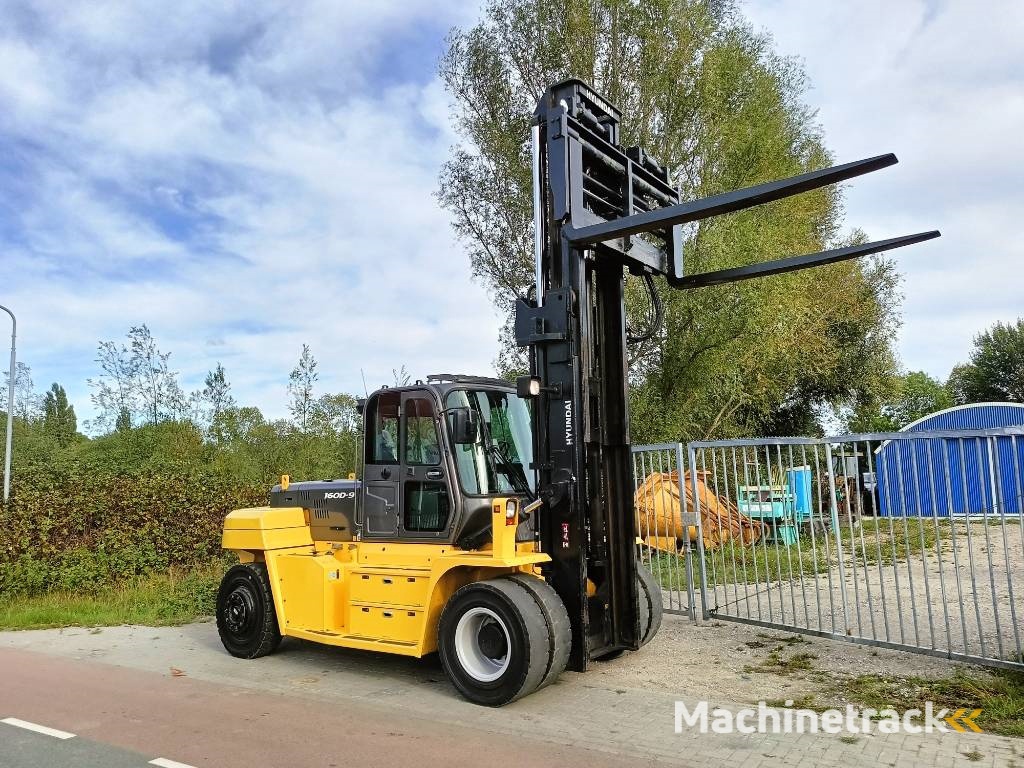 Hyundai 160 D-9 heftruck forklift stapler 16 ton CE