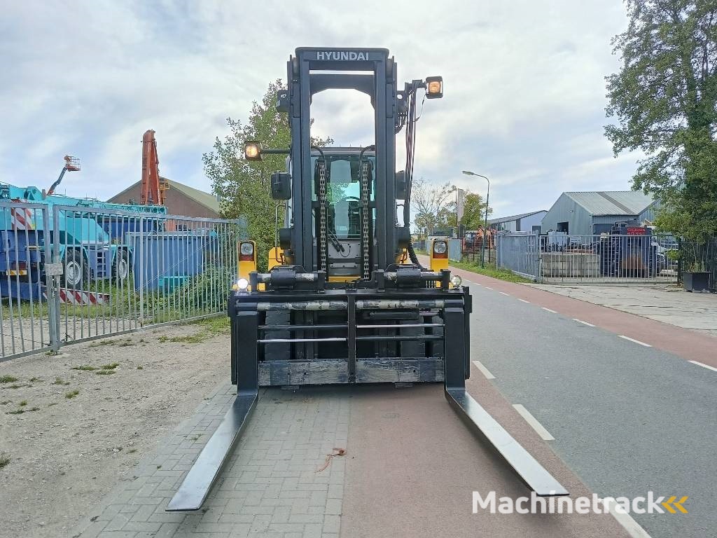 Hyundai 160 D-9 heftruck forklift stapler 16 ton CE