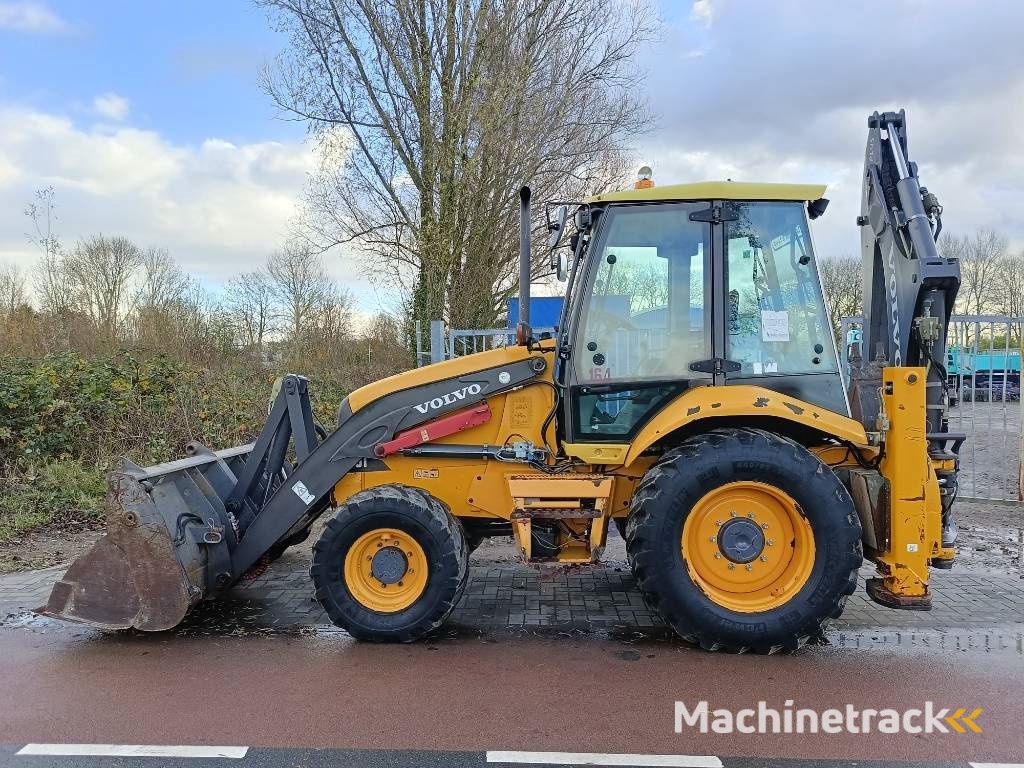 Volvo BL 61 + graaflaad combinatie backhoe loader lader