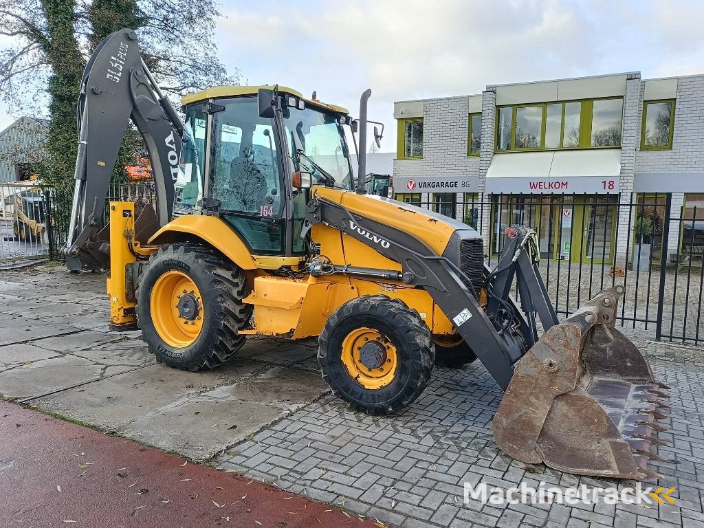 Volvo BL 61 + graaflaad combinatie backhoe loader lader