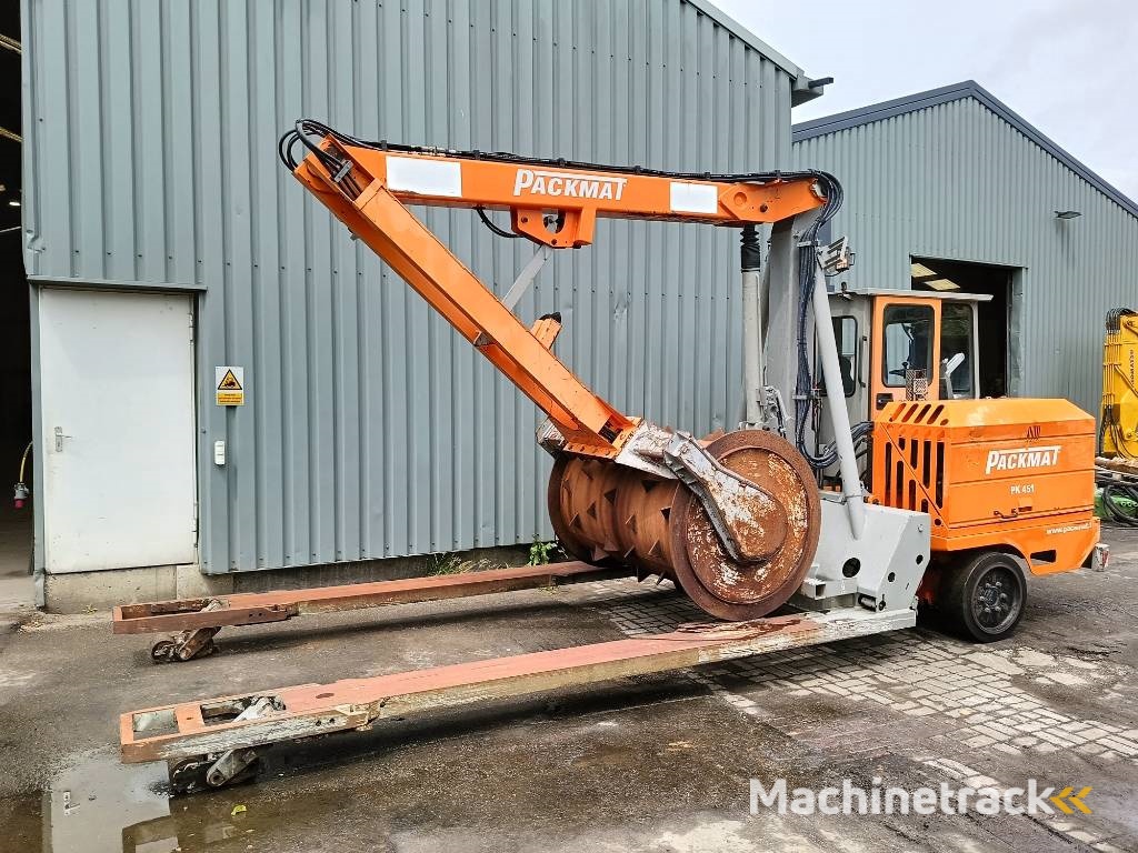 packmat PK451containeraandruk afval arm compactor