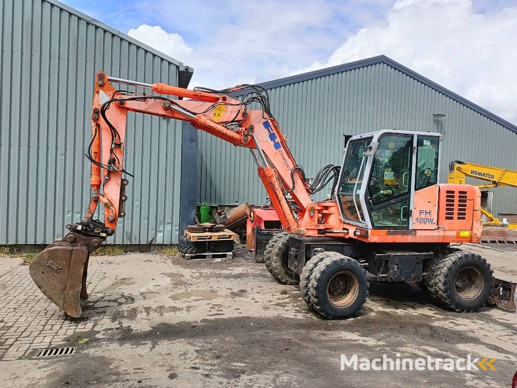 Fiat-Hitachi FH120W bandenkraan Wheel Excavator graafmachine