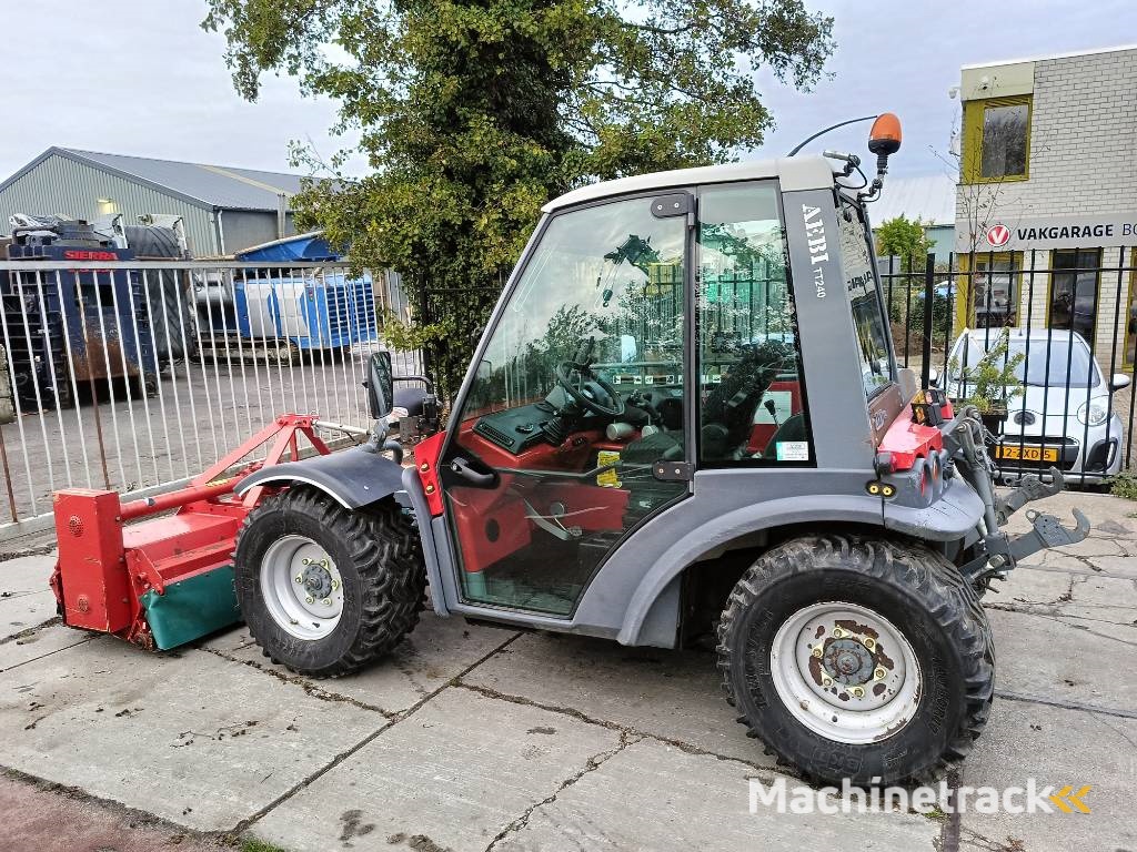 Aebi TT240 T-traction maaier mower berg traktor
