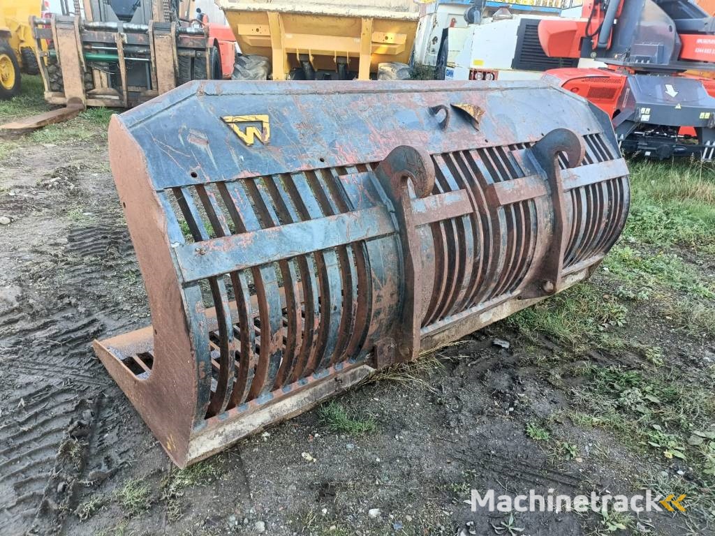 puinbak 2,6 m JCB eurostill verachtert netjes