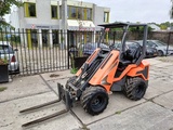 Minituur van Cast 33 TLS minishovel mini loader giant avant 1400kg