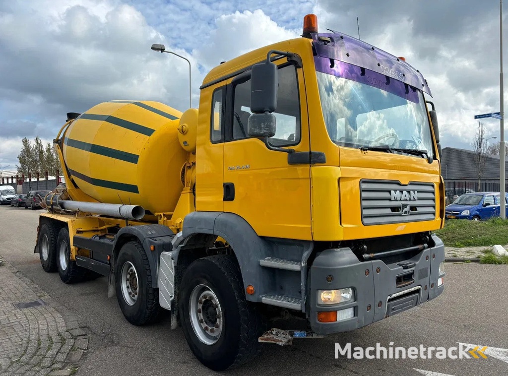 MAN TGA 35.400 8 X 4 MIXER