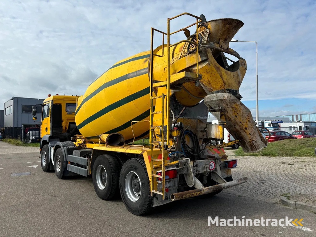 MAN TGA 35.400 8 X 4 MIXER