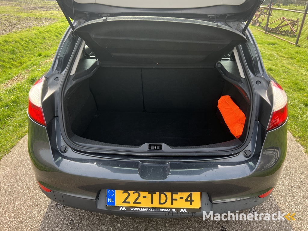 Renault Mégane 1.6 Expression NAVI / SCHUIFDAK / ECC / CRUISE