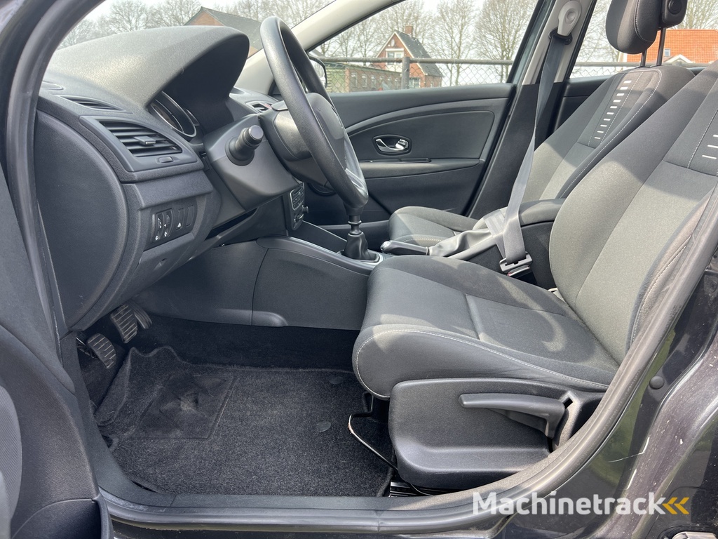 Renault Mégane 1.6 Expression NAVI / SCHUIFDAK / ECC / CRUISE