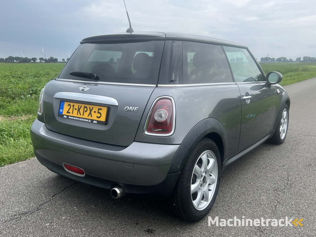 MINI Mini 1.4 One Pepper ECC / HALF LEER / APK 08-2026