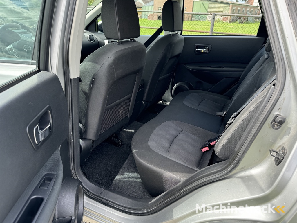 Nissan Qashqai 2.0 Acenta NAVI/ECC/CAMERA/LMV/APK 08-2026!