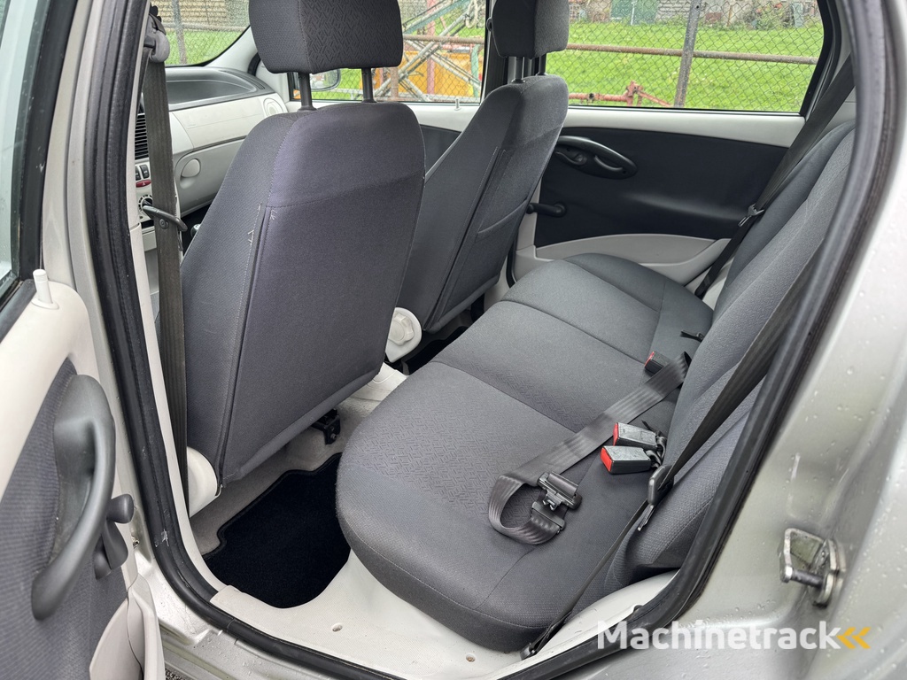 Fiat Punto 1.2 Dynamic Airco / APK 09-2026