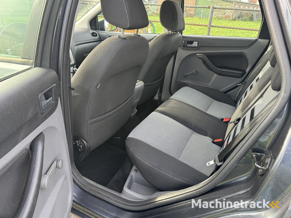 Ford Focus Wagon 1.6 Comfort Airco / Cruise