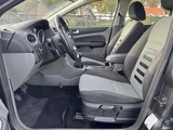Minituur van Ford Focus Wagon 1.6 Comfort Airco / Cruise