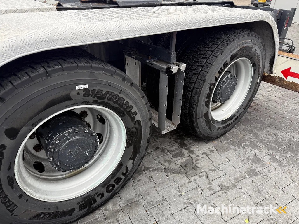 DAF XF 95.480 8X4 / Palfinger PK44002 F