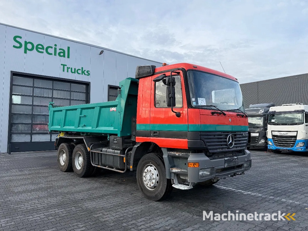 Mercedes-Benz Actros 3331 6x4 / 3 Way kipper / Bordmatic