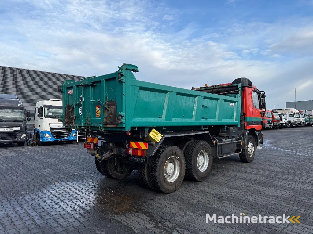 Mercedes-Benz Actros 3331 6x4 / 3 Way kipper / Bordmatic