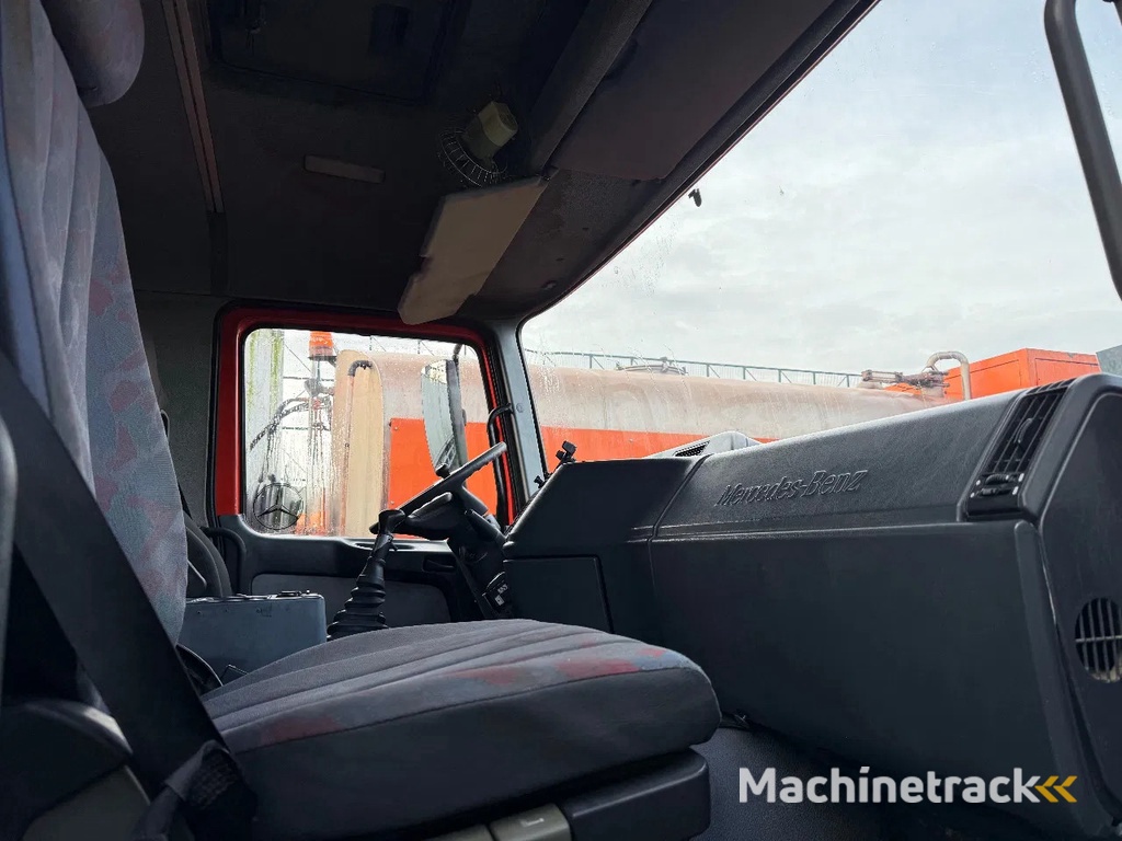 Mercedes-Benz Actros 3331 6x4 / 3 Way kipper / Bordmatic