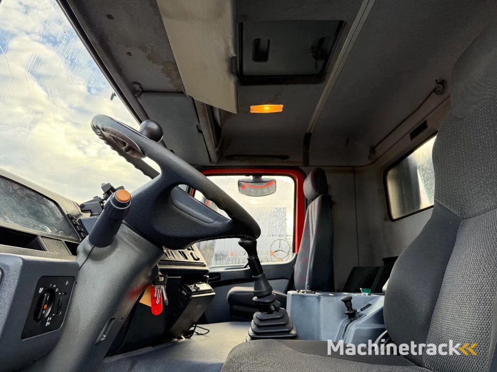 Mercedes-Benz Actros 3331 6x4 / 3 Way kipper / Bordmatic