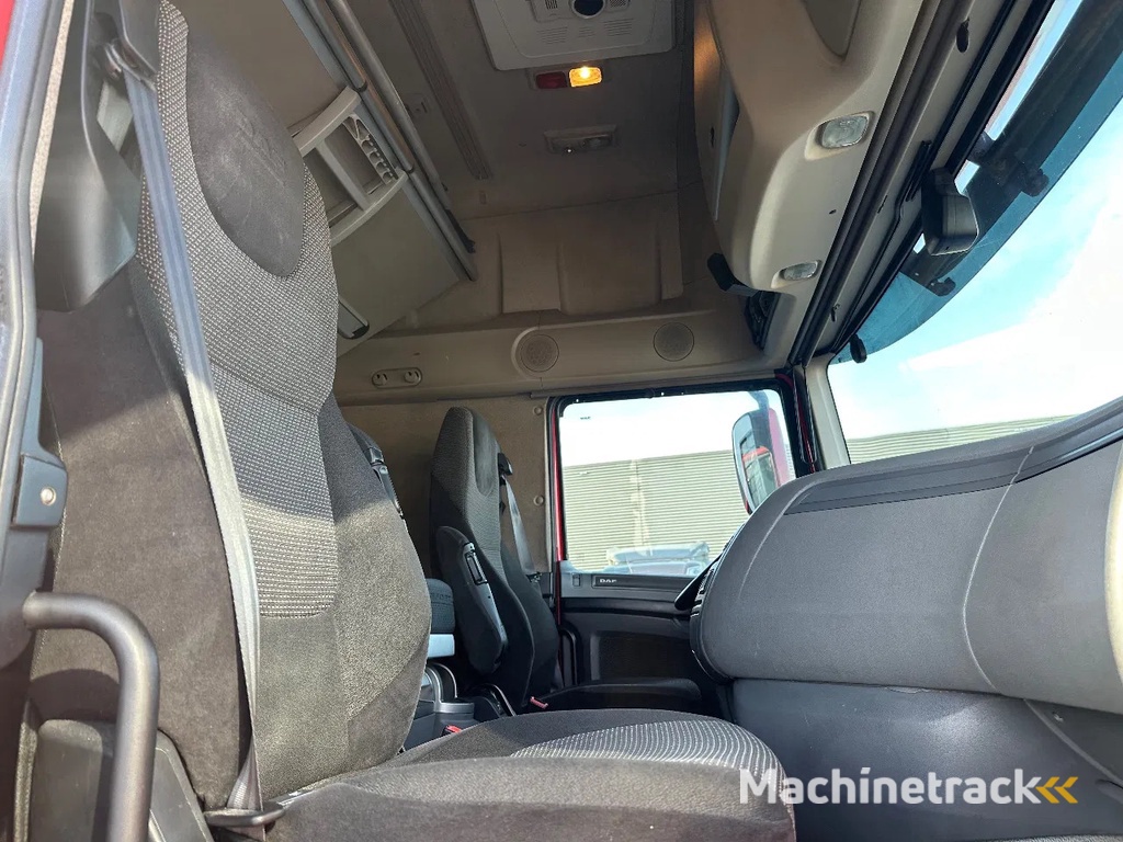 DAF XF 460 DAF XF 460 Euro 6 / Super Space Cab / Retarder / Spoilers / Stand airco