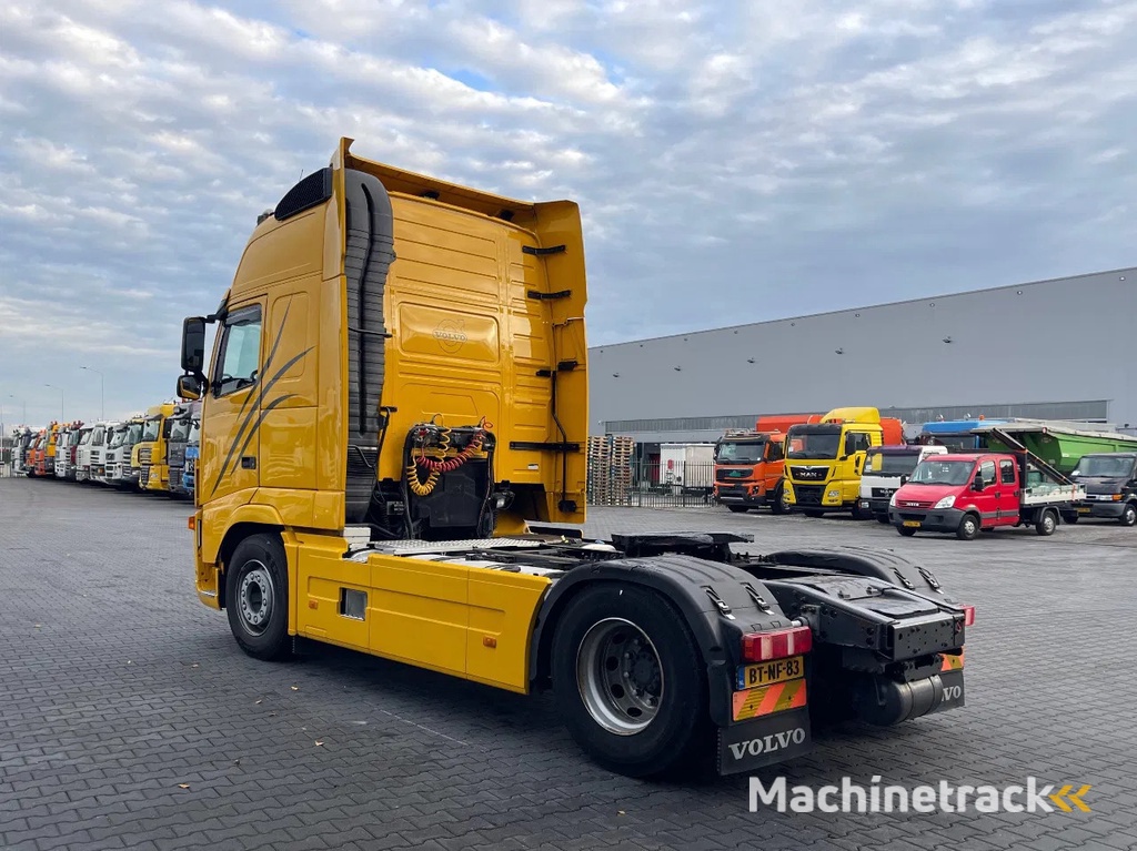 Volvo FH 400 4x2 / Globetrotter XL / Euro 5 / Spoilers / Side skirts