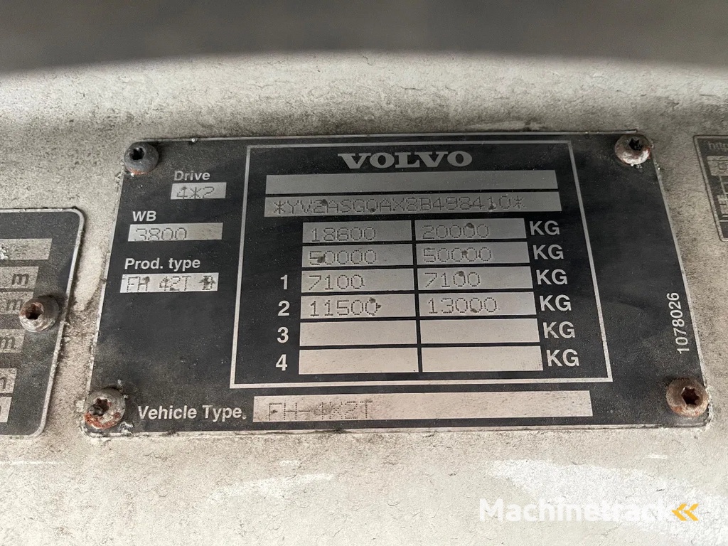Volvo FH 400 4x2 / Globetrotter XL / Euro 5 / Spoilers / Side skirts