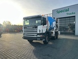 Minituur van Scania P114-380 6x4 / Schwing Stetter AM 7 / BP400 / Chape en ciment / Cement dekvloer / Cement screed