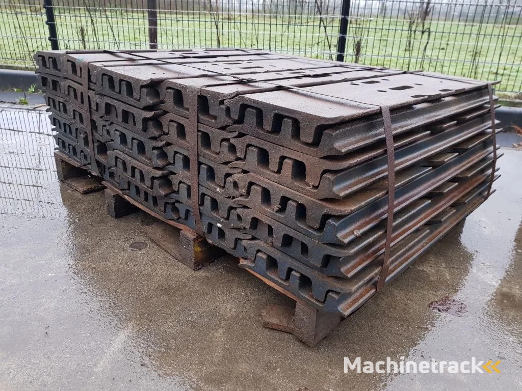 Doosan unused 800 mm pads