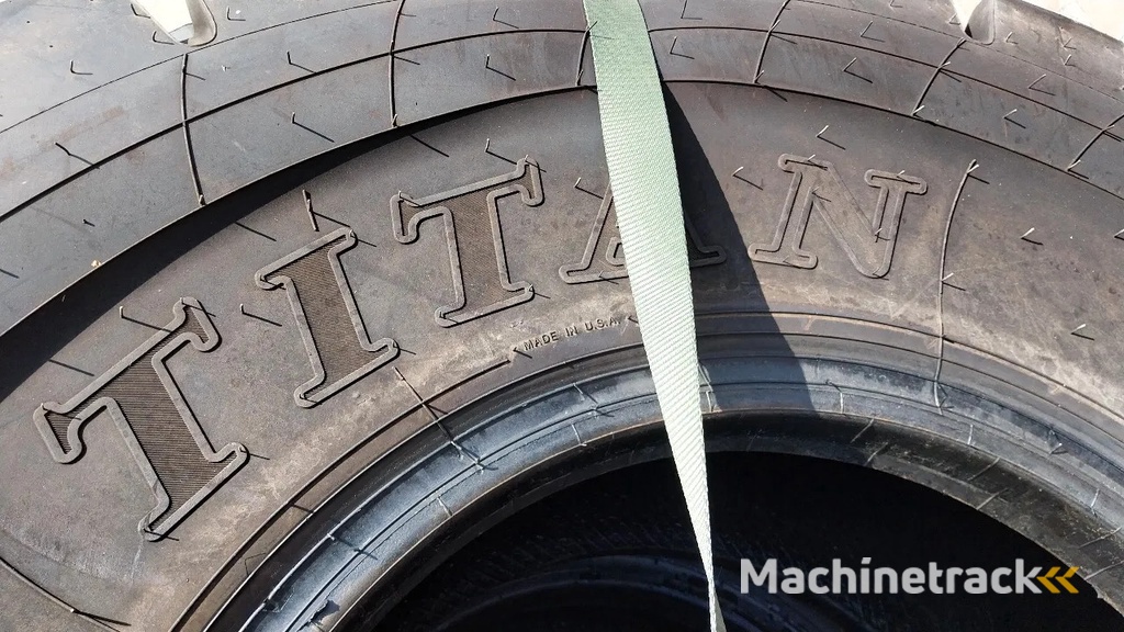 Goodyear titan 20.5R25 tires / Made in US / Unused / 24x