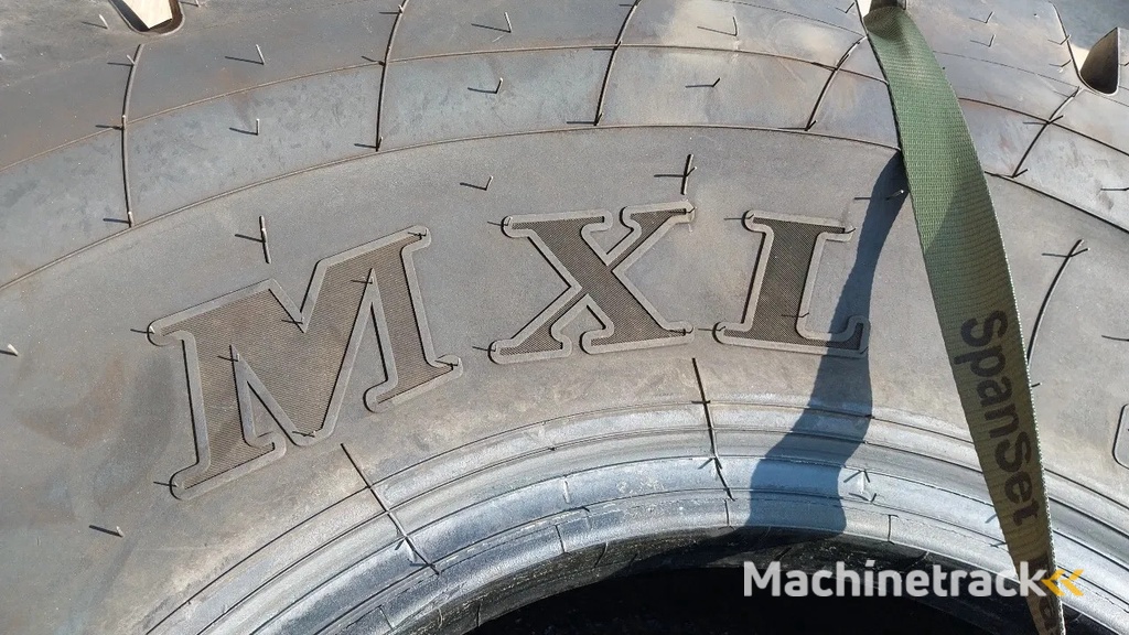 Goodyear titan 20.5R25 tires / Made in US / Unused / 24x