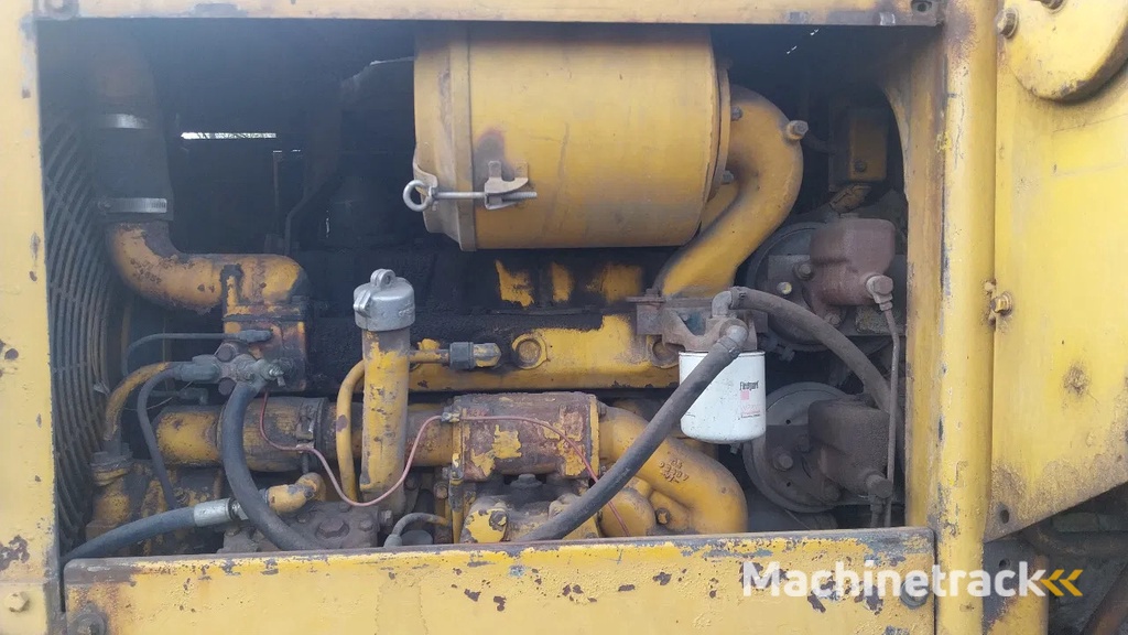 Caterpillar 920 / Good working condition / Near new tires